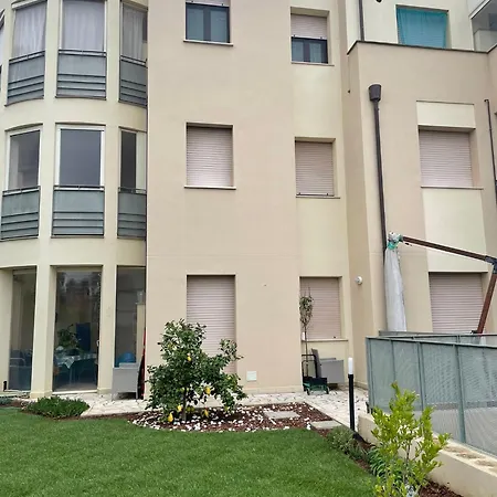 La Casa Blu Con Piscina Deluxe * Rímini