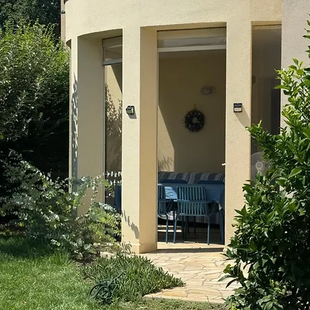 Сasa de vacaciones La Casa Blu Con Piscina Deluxe *